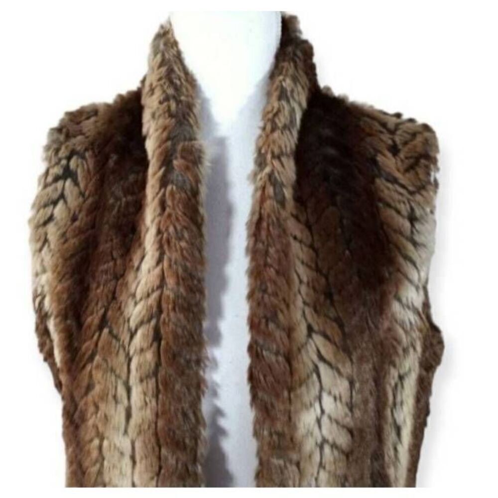 LIZ CLAIBORNE FAUX FUR VEST SZ.SP EUC. - Picture 2 of 8